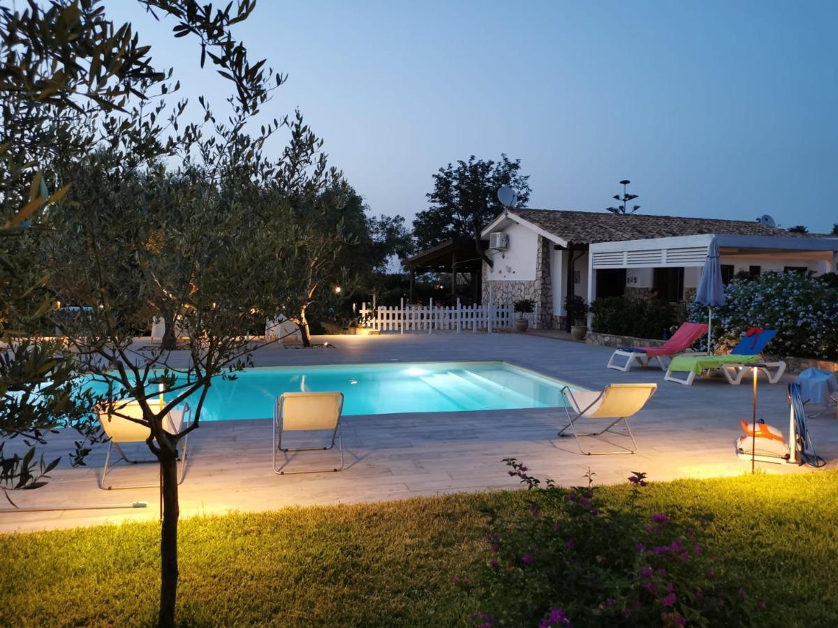 Villa Hibiscus Castellammare del Golfo Buitenkant foto