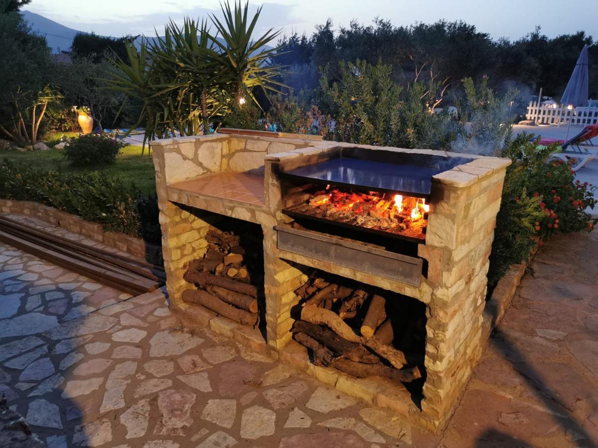 Villa Hibiscus Castellammare del Golfo Buitenkant foto