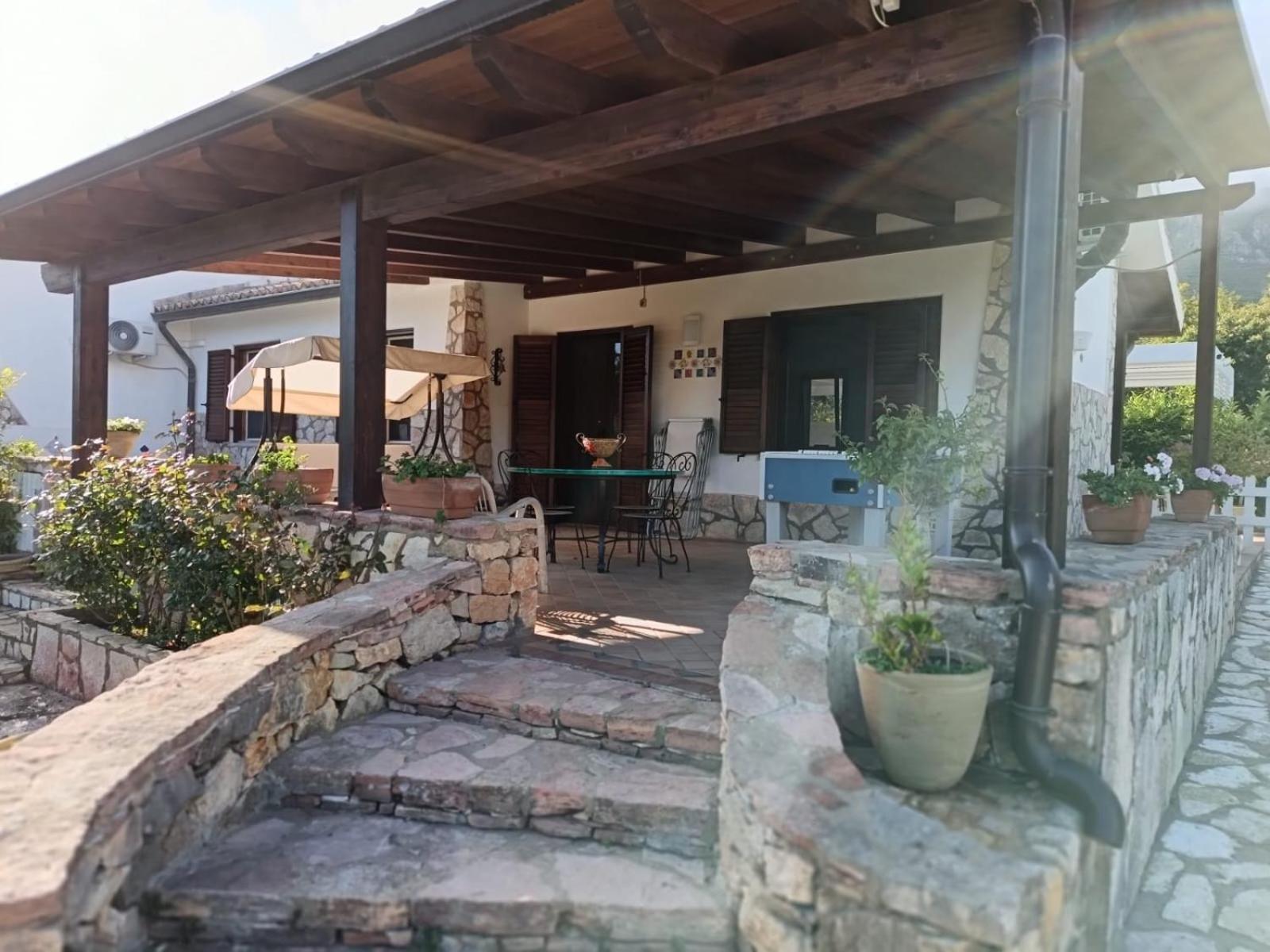 Villa Hibiscus Castellammare del Golfo Buitenkant foto